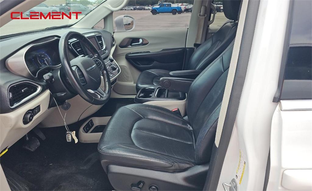 used 2020 Chrysler Pacifica car, priced at $20,790