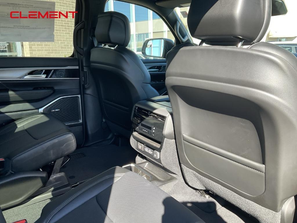 new 2025 Jeep Wagoneer car, priced at $68,333