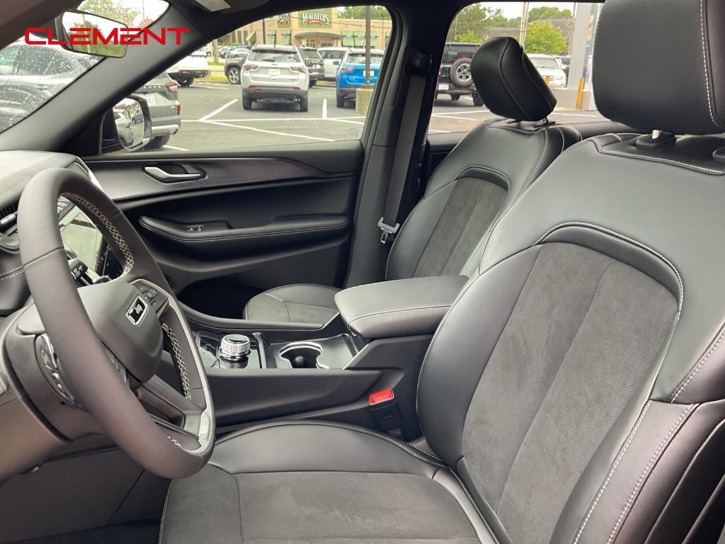 new 2025 Jeep Grand Cherokee L car, priced at $40,860
