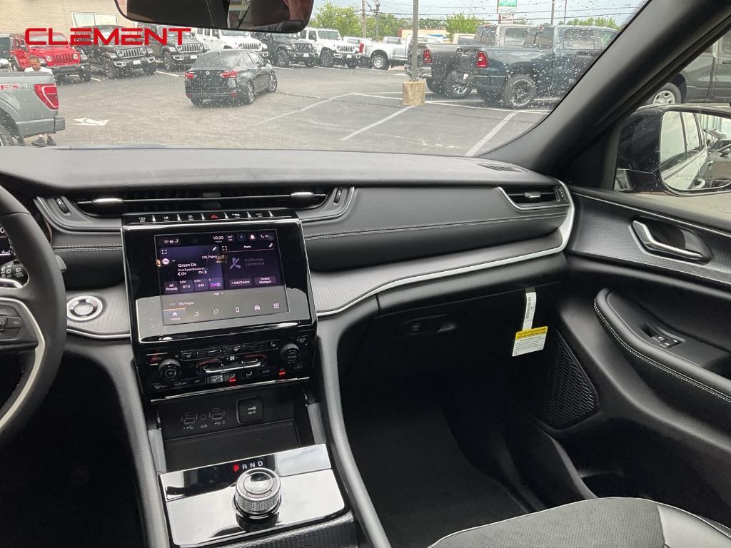 new 2025 Jeep Grand Cherokee L car, priced at $40,860