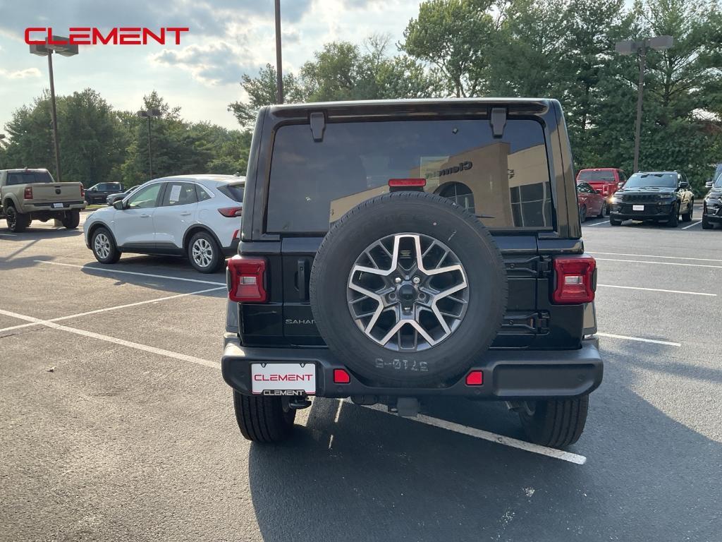 new 2025 Jeep Wrangler car, priced at $54,302