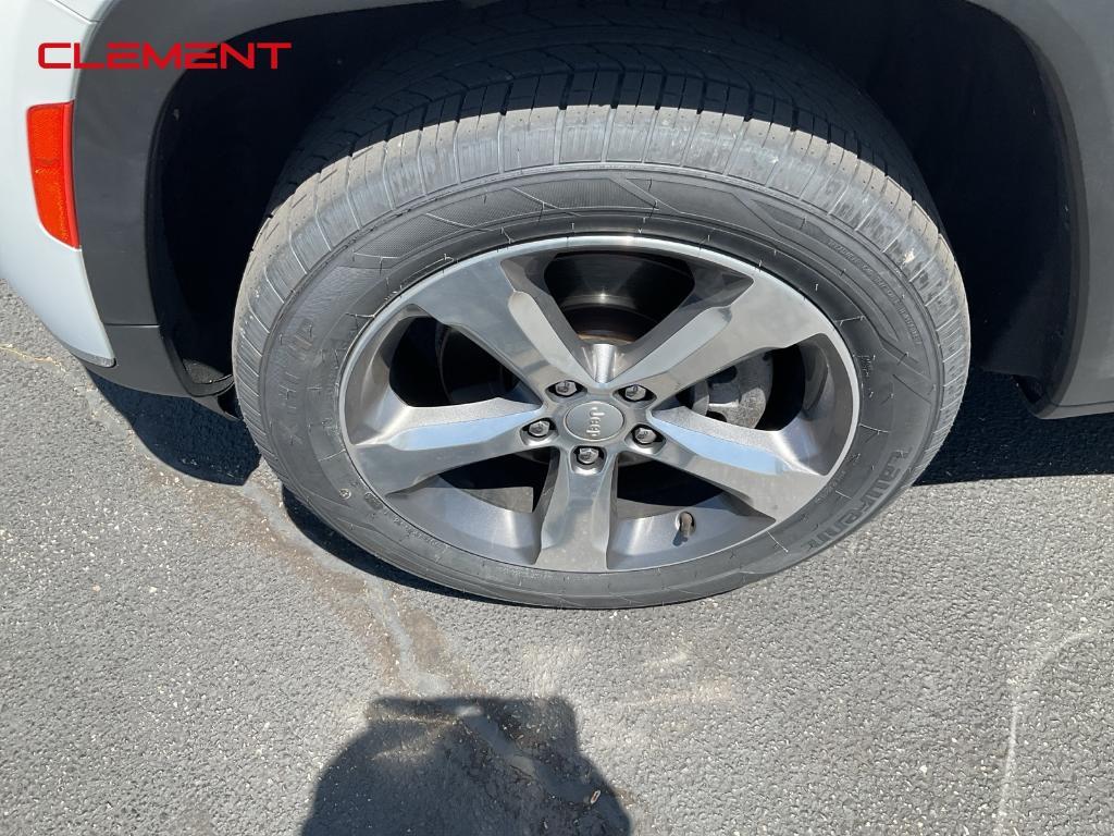 used 2022 Jeep Grand Cherokee L car, priced at $30,500