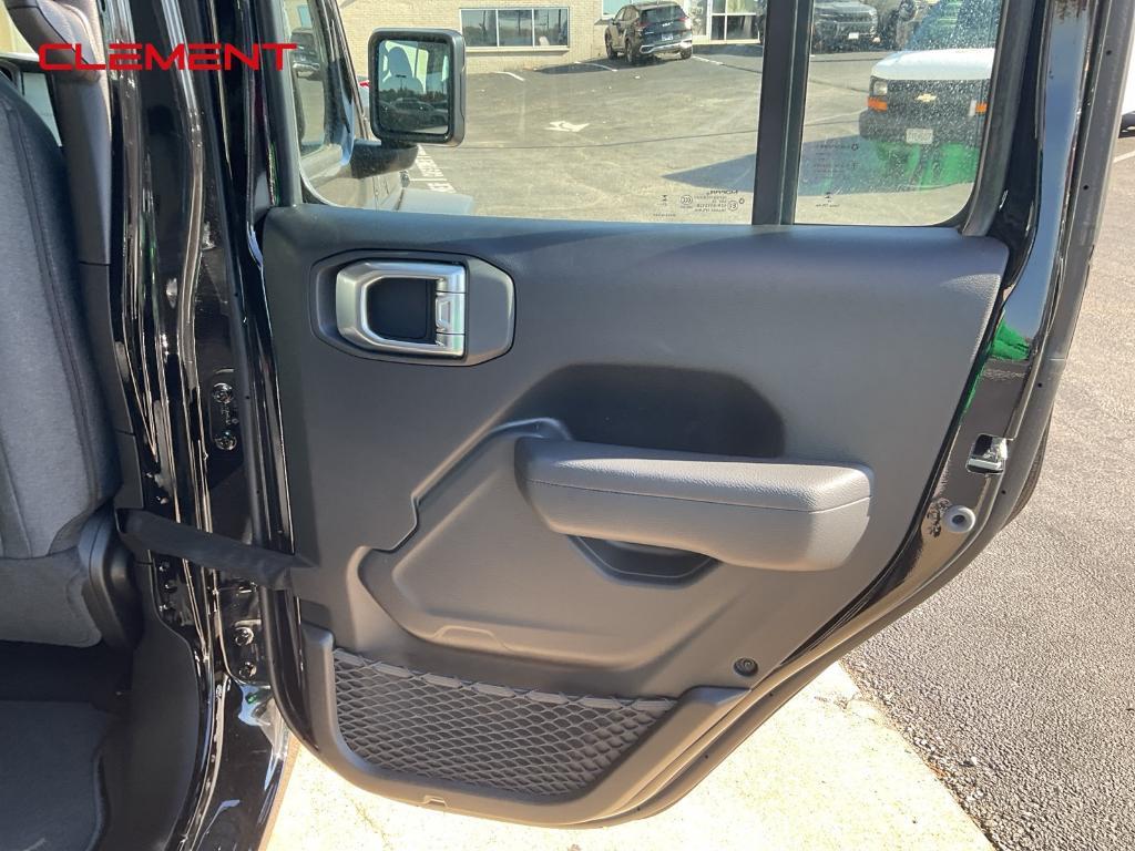 new 2026 Jeep Wrangler car, priced at $43,310