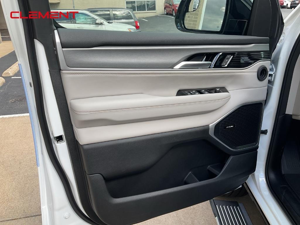 new 2025 Jeep Wagoneer car, priced at $69,549