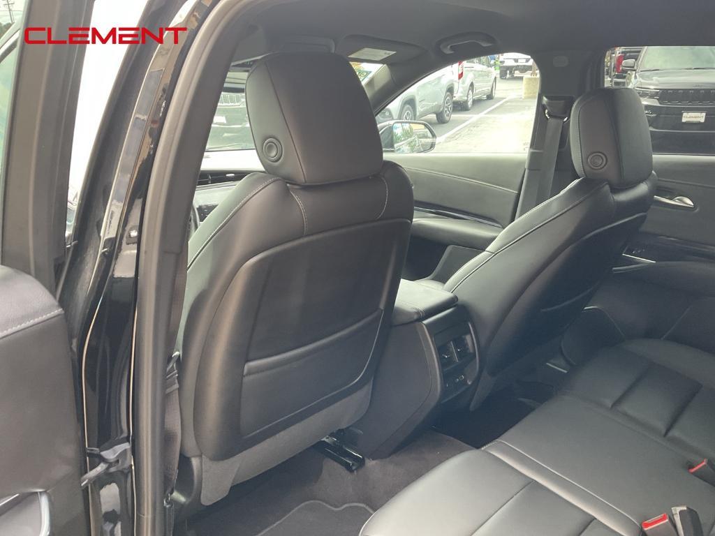 used 2023 Cadillac XT4 car, priced at $28,600