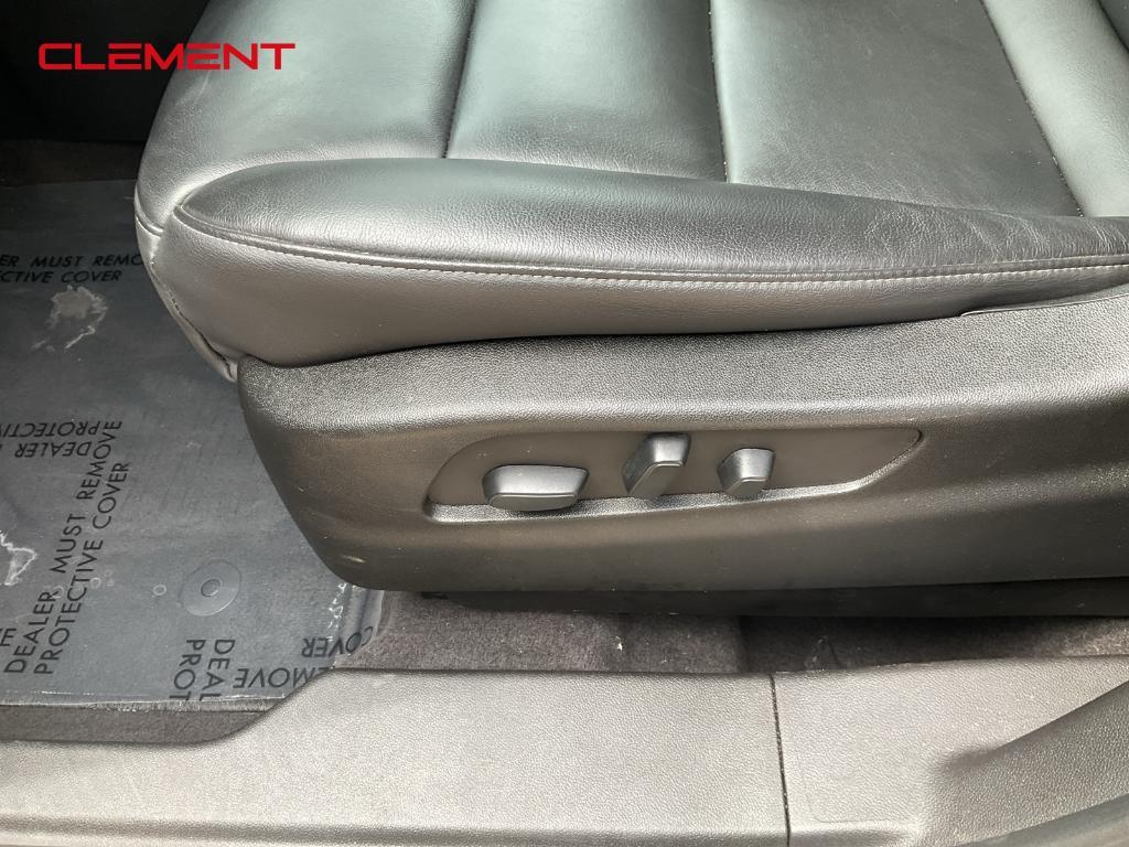 used 2023 Cadillac XT4 car, priced at $28,600