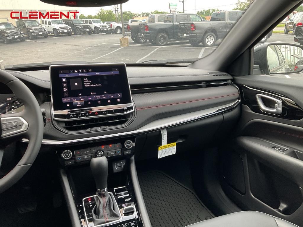 new 2025 Jeep Compass car, priced at $32,844