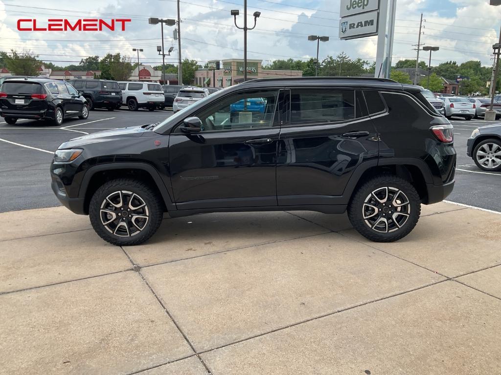 new 2025 Jeep Compass car, priced at $32,844