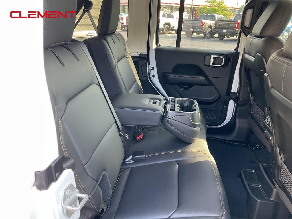 new 2025 Jeep Wrangler car, priced at $52,690