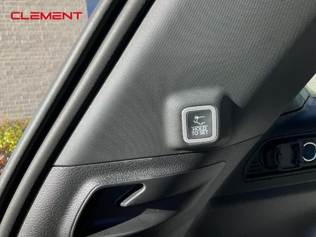 new 2025 Jeep Grand Cherokee car, priced at $43,599