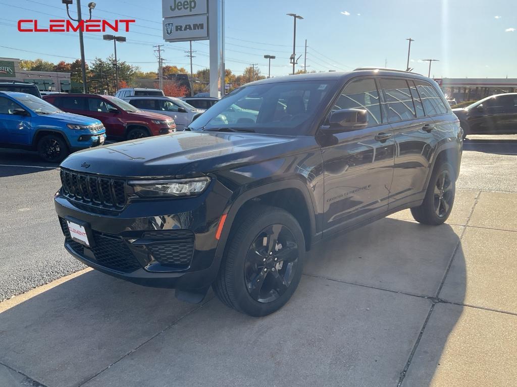 new 2025 Jeep Grand Cherokee car, priced at $43,599