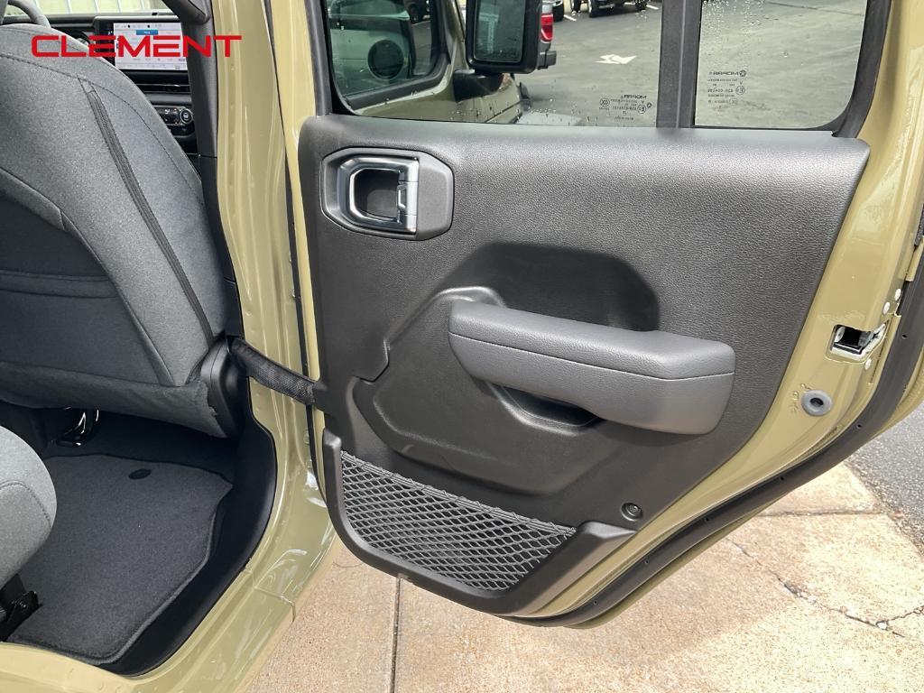 new 2025 Jeep Wrangler car, priced at $45,929