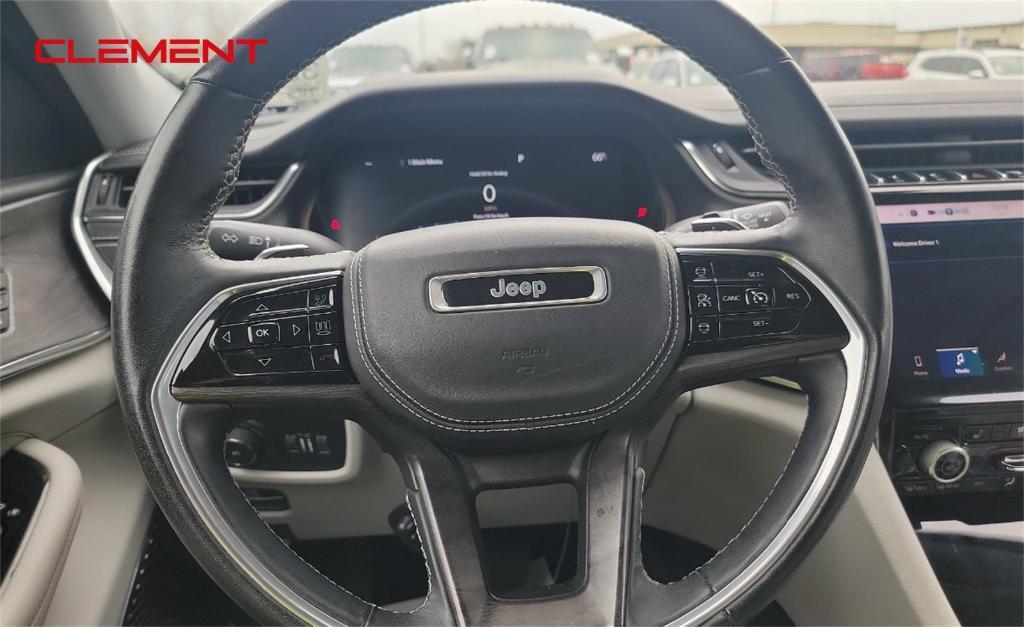 used 2022 Jeep Grand Cherokee car, priced at $34,997