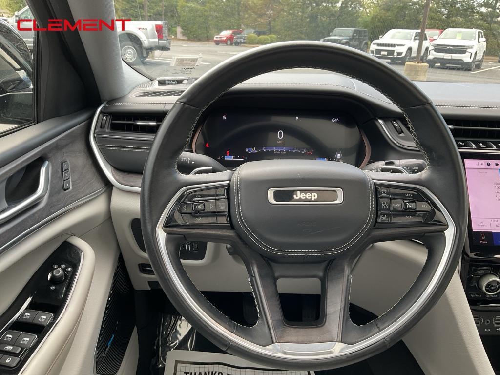 used 2022 Jeep Grand Cherokee car, priced at $34,997