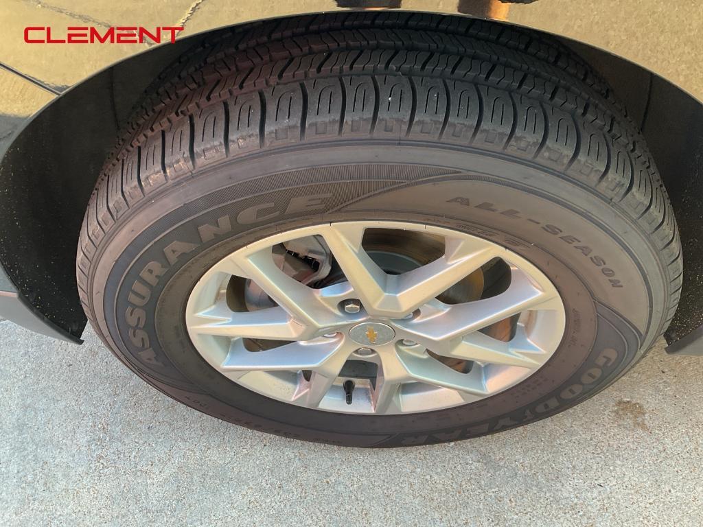 used 2023 Chevrolet Equinox car, priced at $20,500