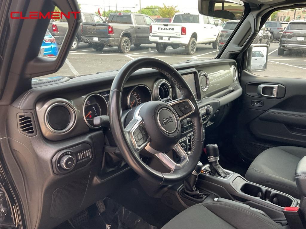 used 2022 Jeep Wrangler Unlimited car, priced at $31,007