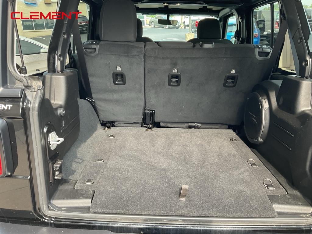 used 2022 Jeep Wrangler Unlimited car, priced at $31,007
