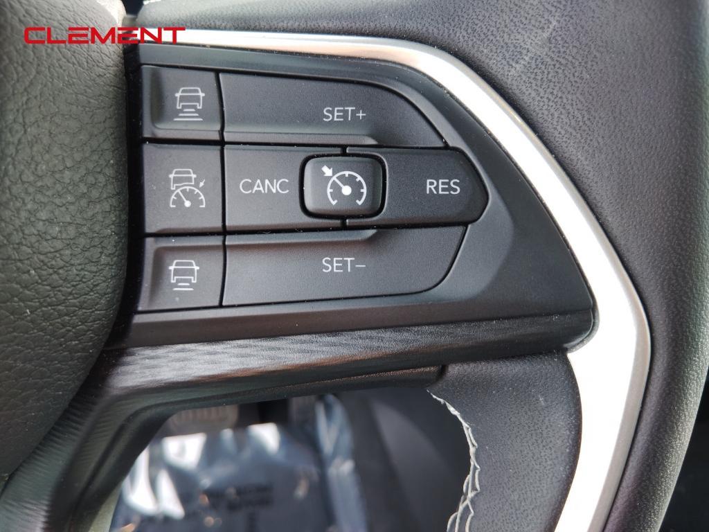 used 2023 Jeep Grand Cherokee car, priced at $27,517