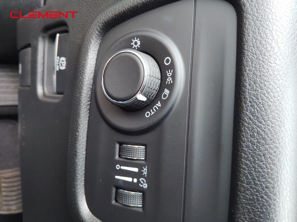 used 2023 Jeep Grand Cherokee car, priced at $27,517