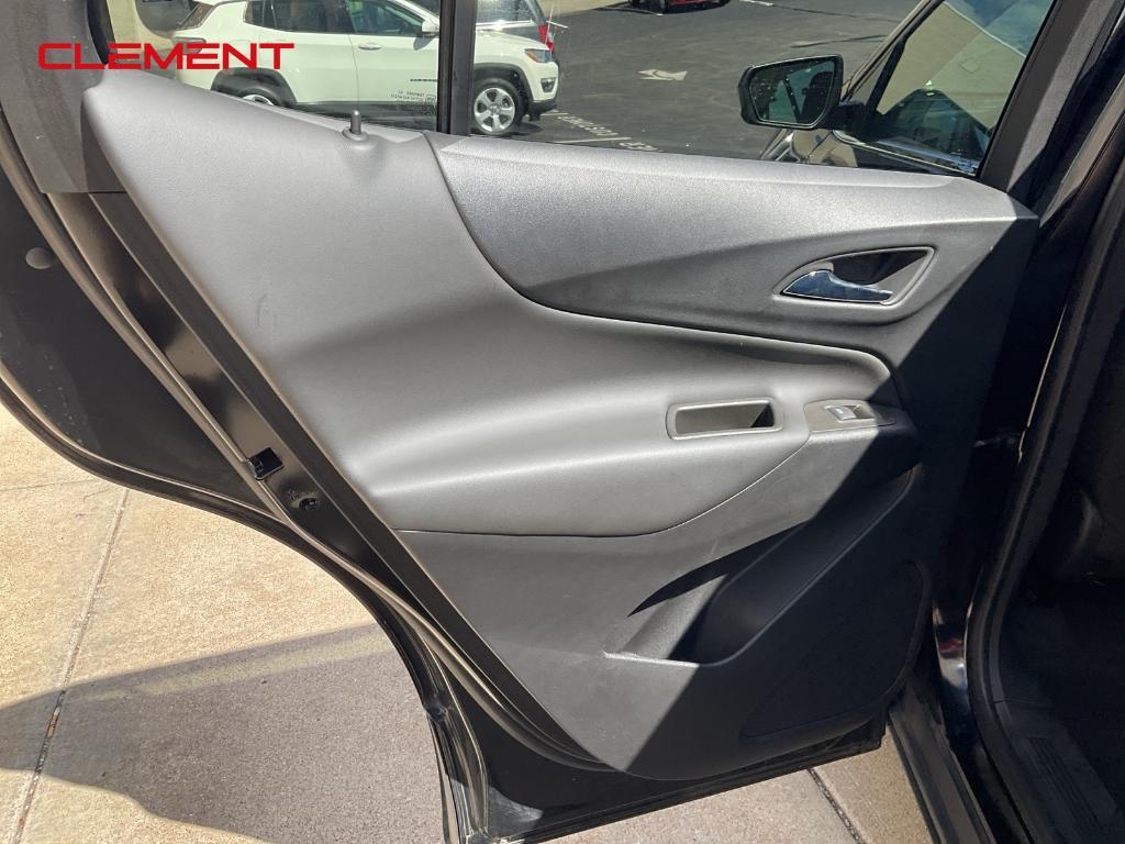 used 2023 Chevrolet Equinox car, priced at $20,295