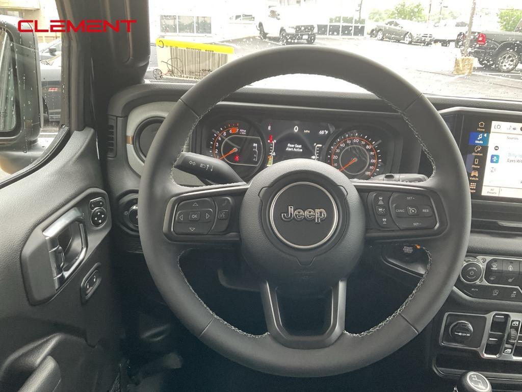 new 2025 Jeep Wrangler car, priced at $43,013