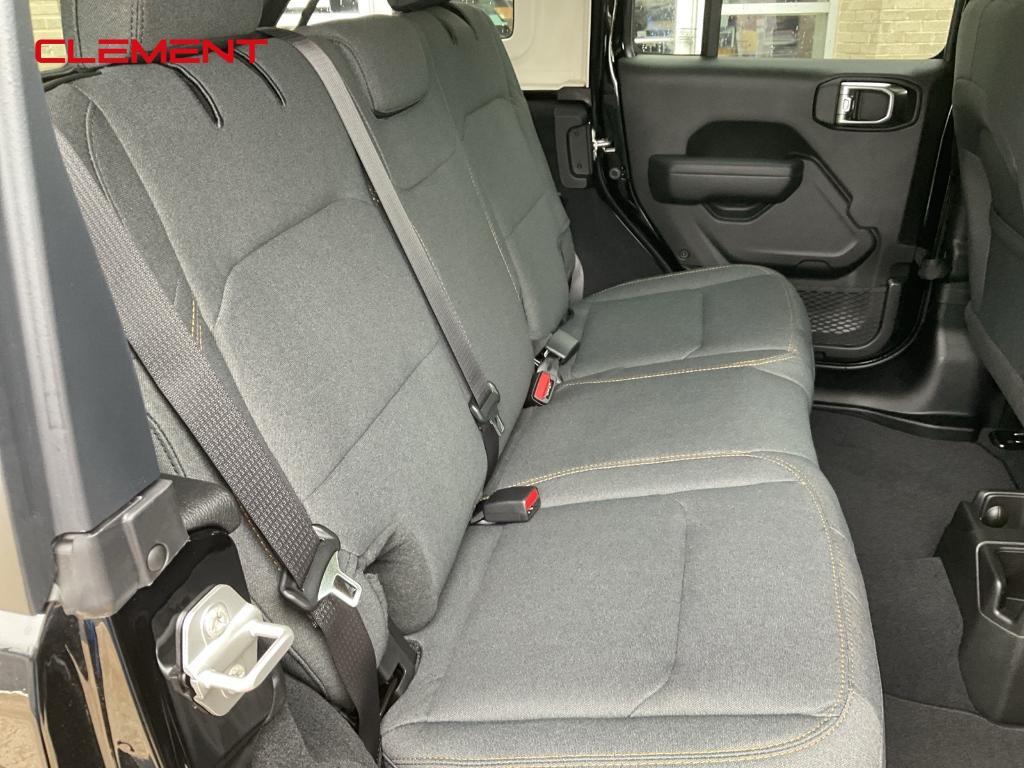 new 2025 Jeep Wrangler car, priced at $43,013