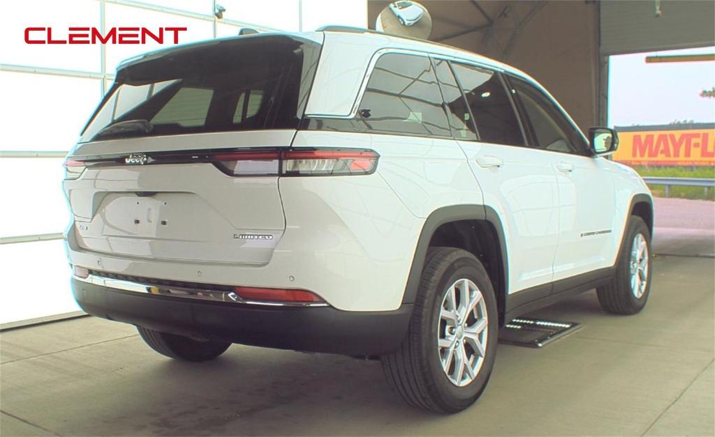 used 2022 Jeep Grand Cherokee car, priced at $32,500