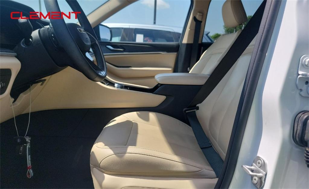 used 2022 Jeep Grand Cherokee car, priced at $32,500