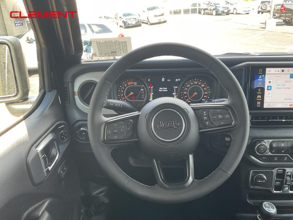 new 2025 Jeep Wrangler car, priced at $43,288