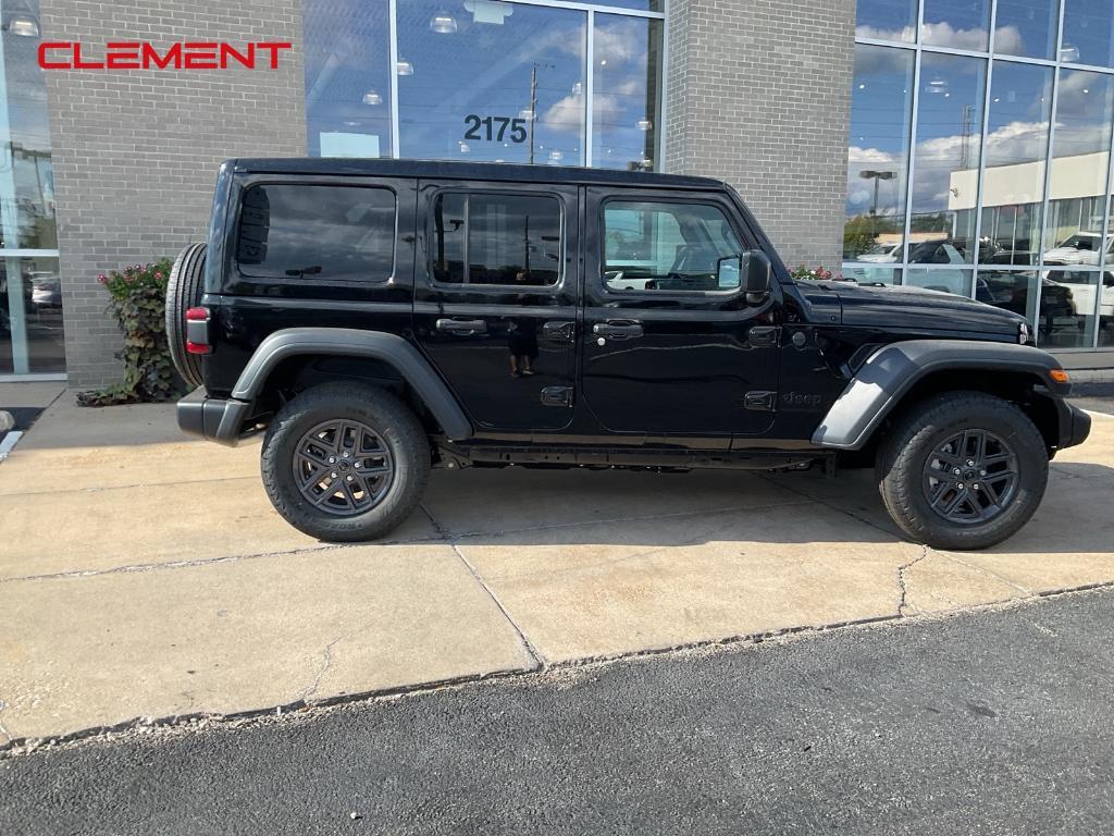 new 2025 Jeep Wrangler car, priced at $43,288
