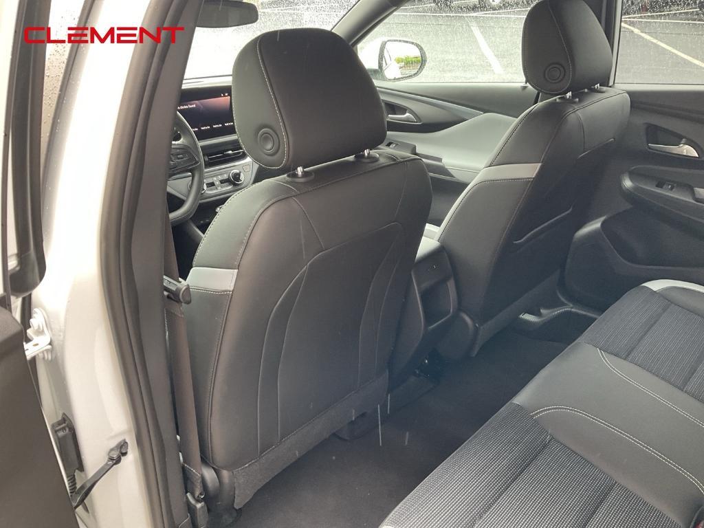 used 2025 Buick Envista car, priced at $26,140
