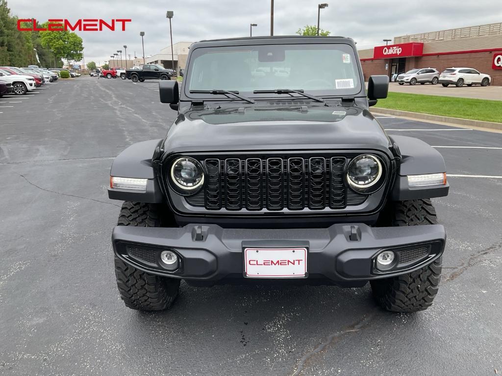 new 2025 Jeep Wrangler car, priced at $47,872