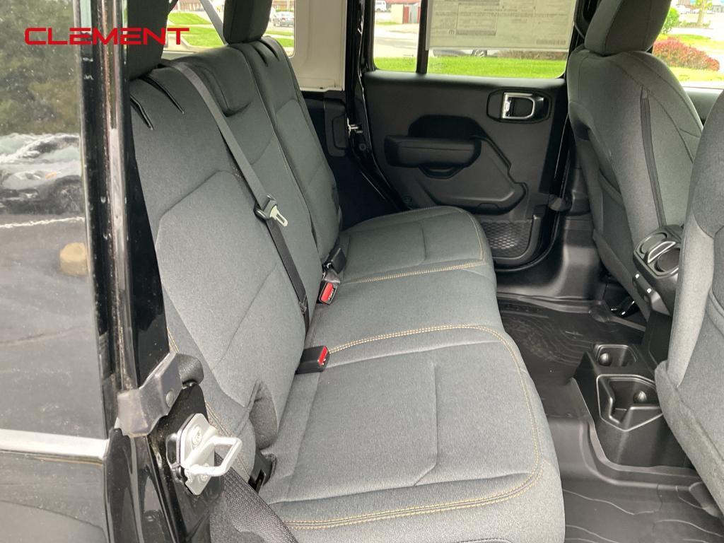 new 2025 Jeep Wrangler car, priced at $47,872
