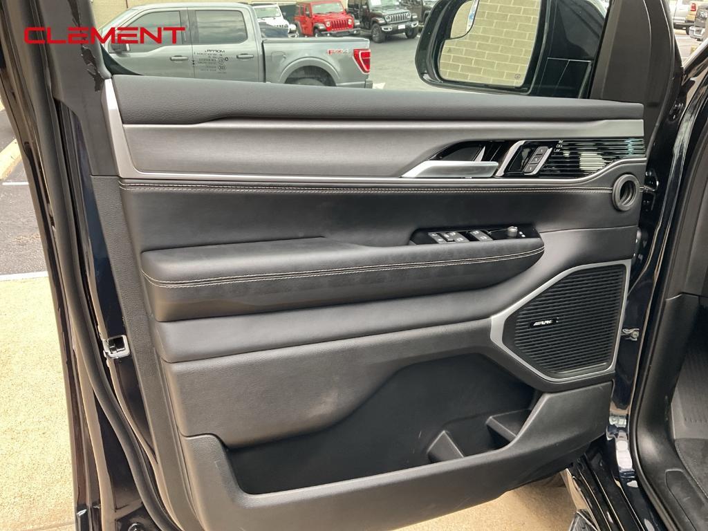new 2025 Jeep Wagoneer car, priced at $68,827