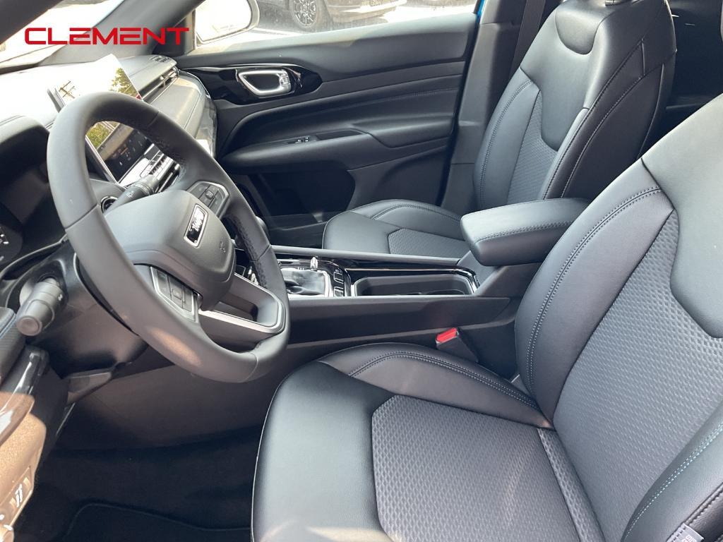 new 2025 Jeep Compass car, priced at $30,958
