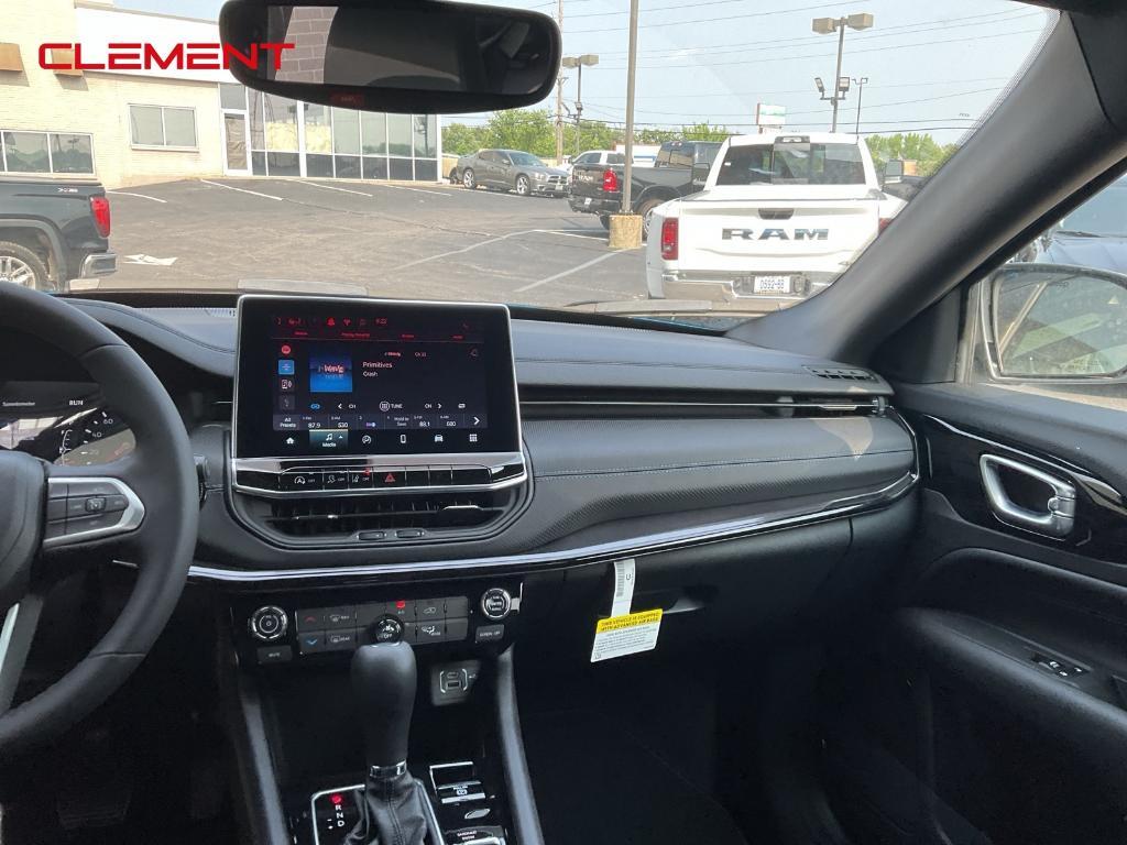 new 2025 Jeep Compass car, priced at $30,958
