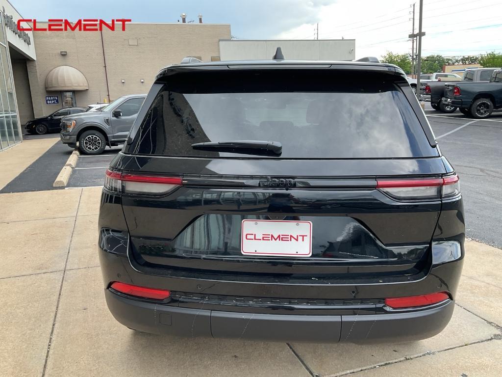 new 2025 Jeep Grand Cherokee car, priced at $38,558