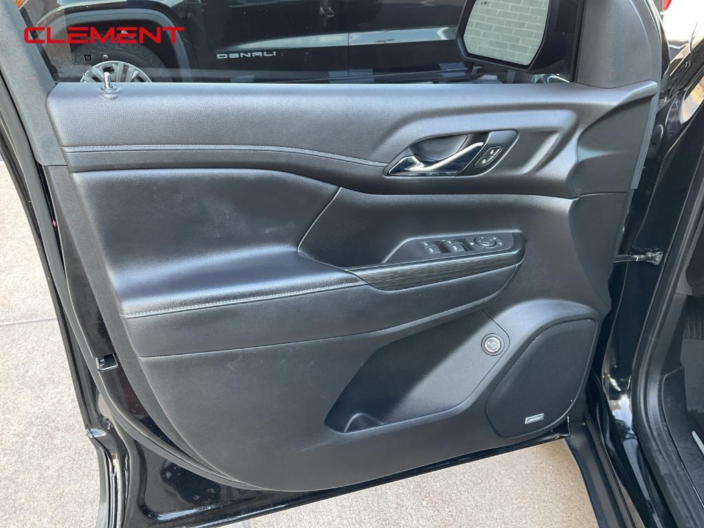 used 2019 GMC Acadia car, priced at $18,300