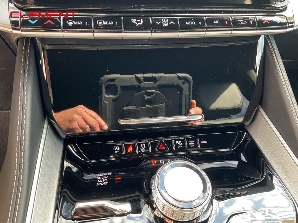 new 2025 Jeep Wagoneer car, priced at $68,952