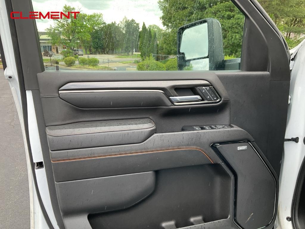 used 2024 GMC Sierra 2500 car, priced at $67,725