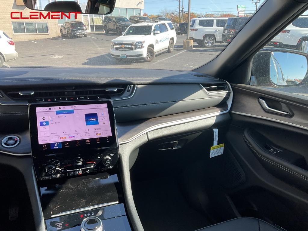 new 2025 Jeep Grand Cherokee L car, priced at $46,547