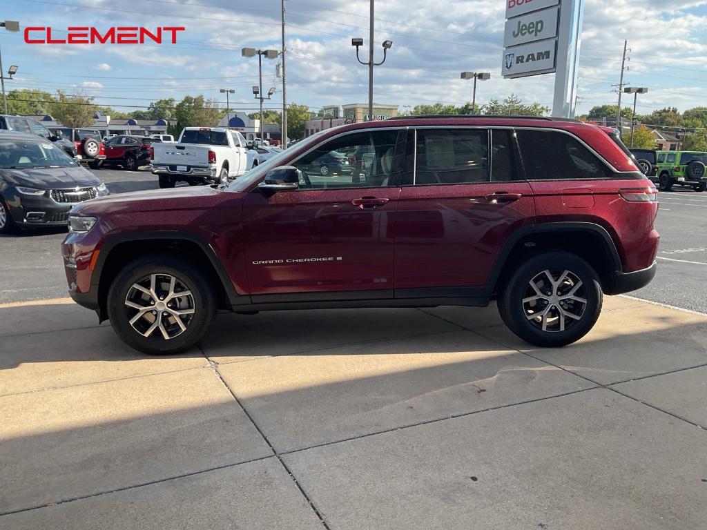 new 2025 Jeep Grand Cherokee car, priced at $40,270