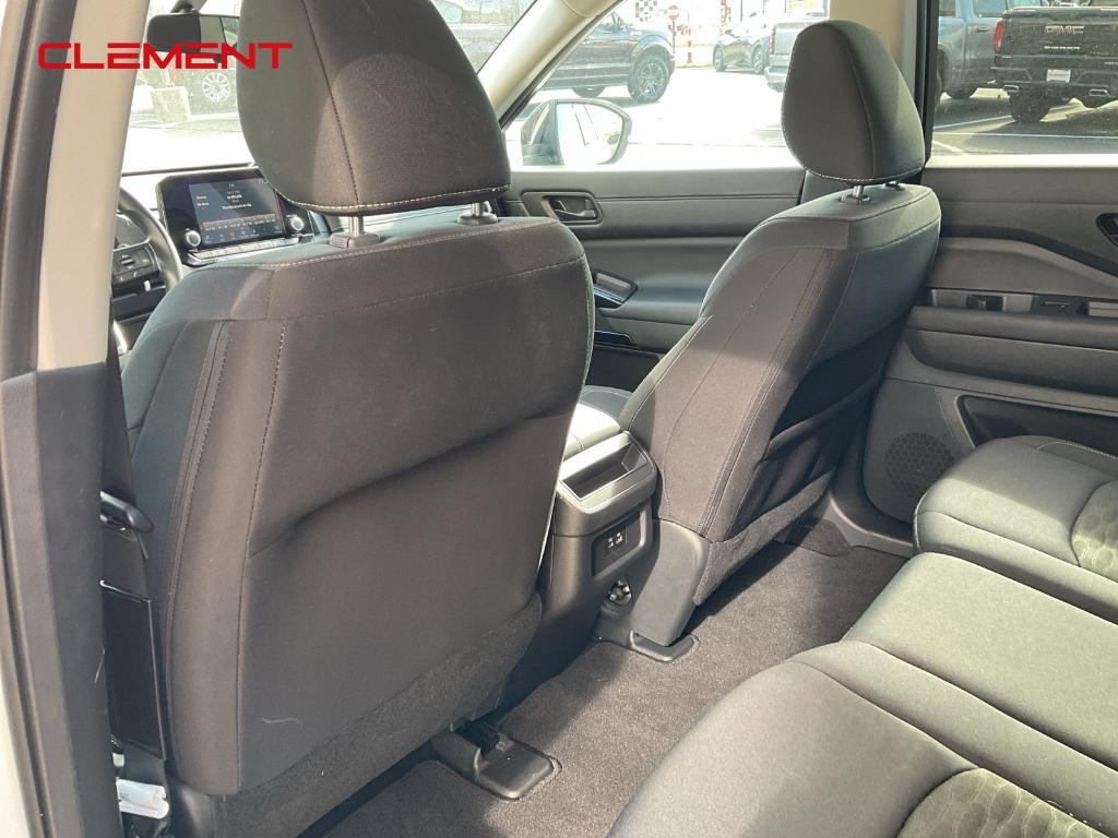 used 2024 Nissan Pathfinder car, priced at $30,400