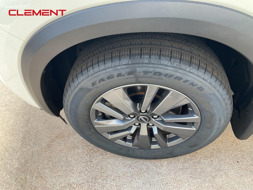 used 2024 Nissan Pathfinder car, priced at $30,400