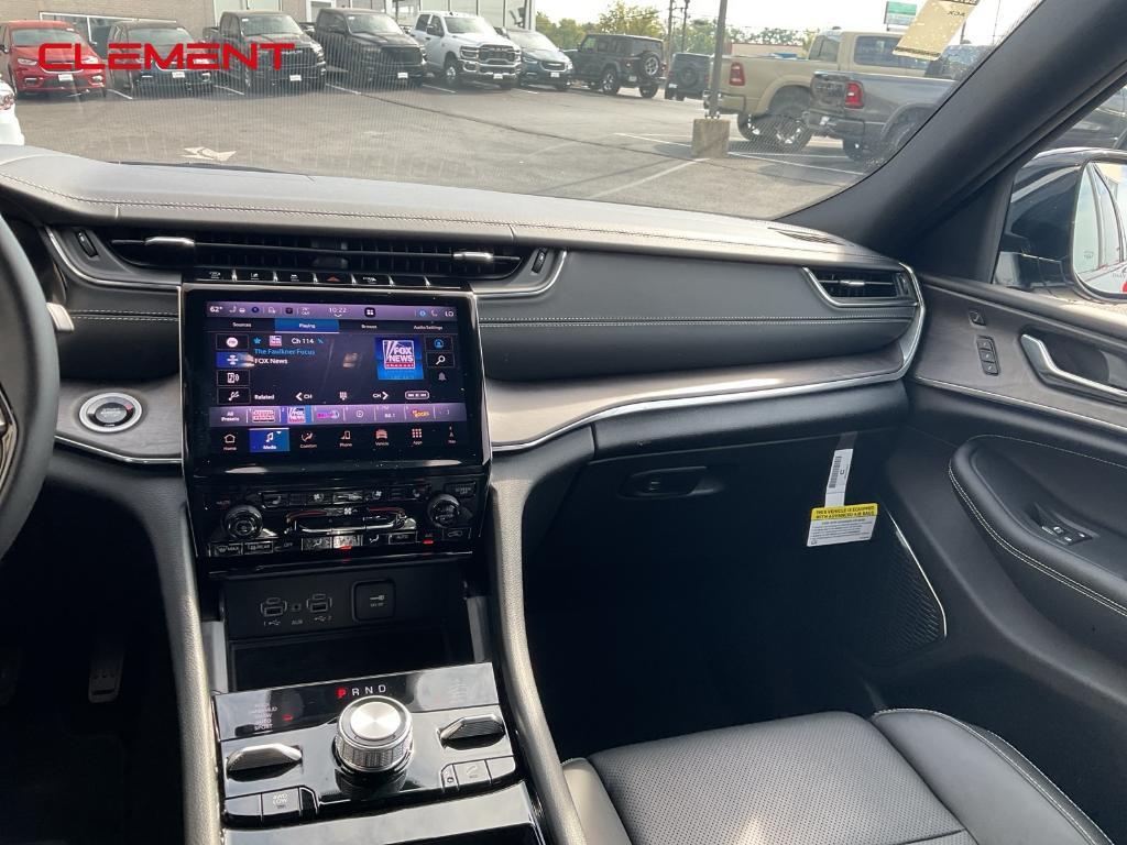 new 2025 Jeep Grand Cherokee L car, priced at $58,930