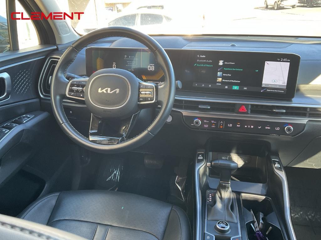 used 2024 Kia Sorento car, priced at $26,600