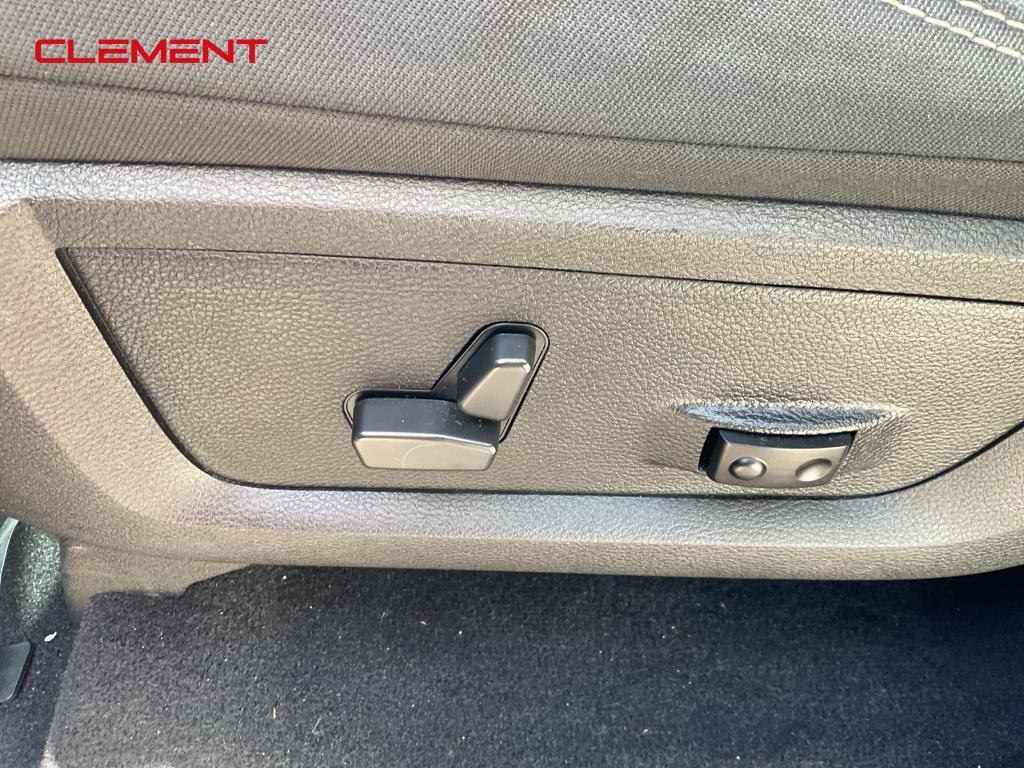 used 2022 Ram 1500 Classic car, priced at $32,400