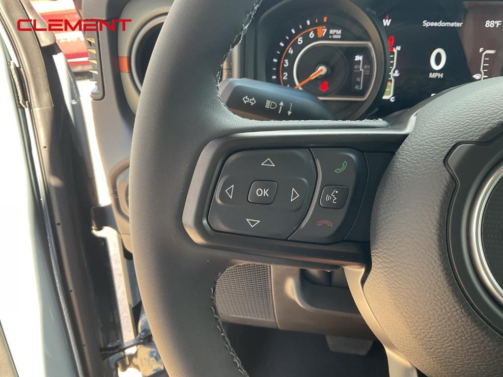 new 2025 Jeep Gladiator car, priced at $57,190