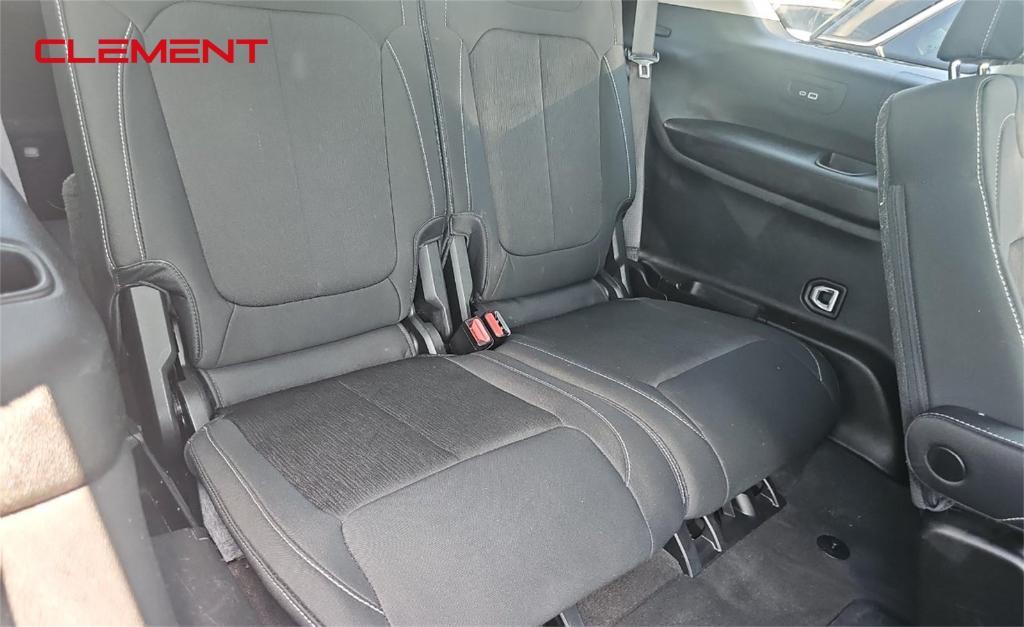 used 2022 Jeep Grand Cherokee L car, priced at $30,400