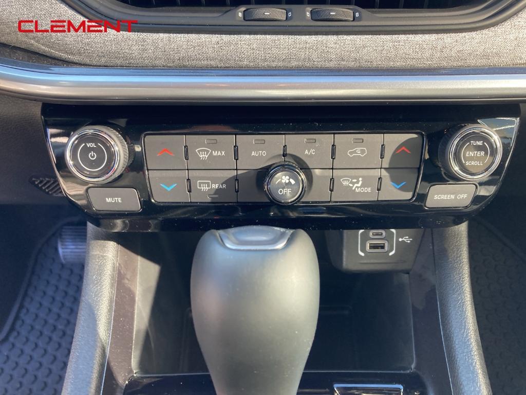 new 2025 Jeep Compass car, priced at $31,238